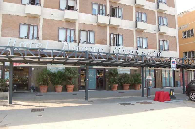 Hotel Nuova 그레세토 외부 사진
