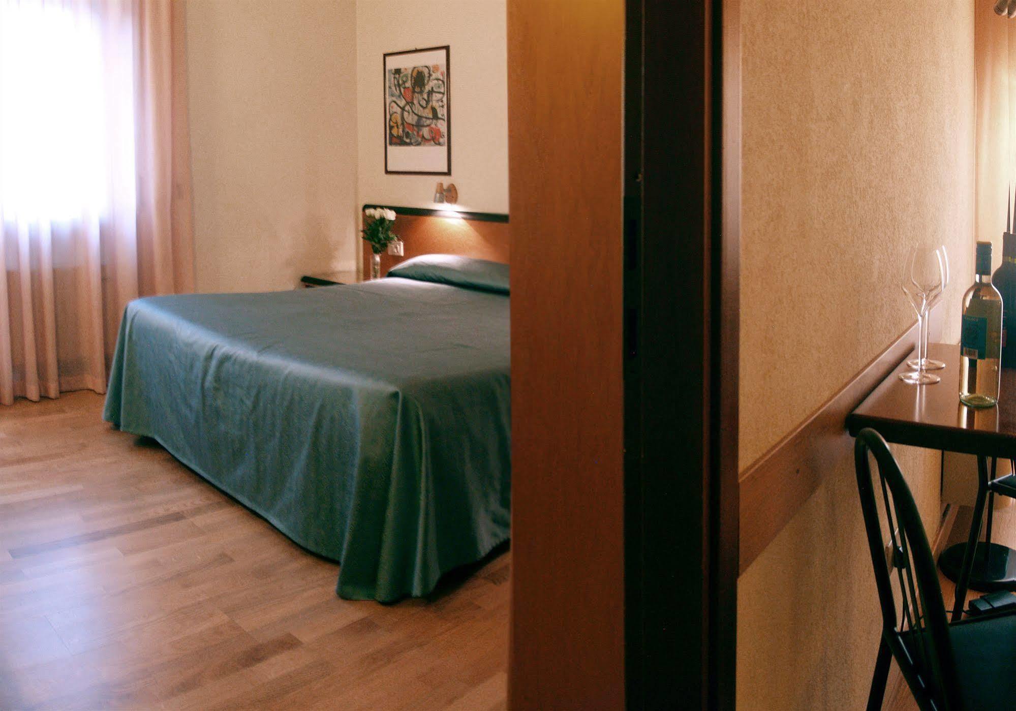 Hotel Nuova 그레세토 외부 사진